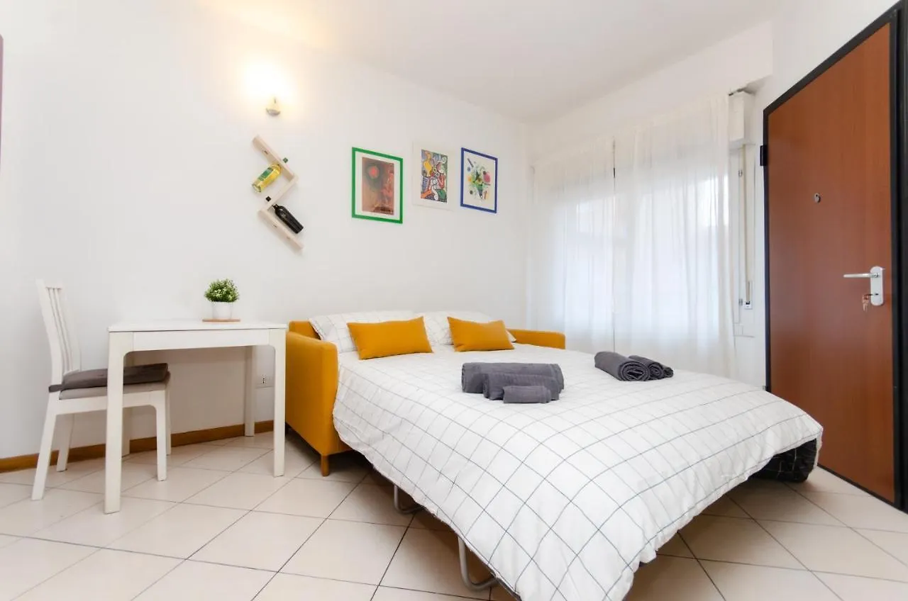 Vivimihome - Bilo A 5 Minuti Da San Siro Con Garage Милан 0*,